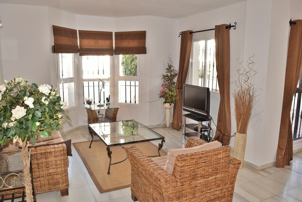 Apartamentos Y Casas Serinamar Marbella El Ángel エクステリア 写真