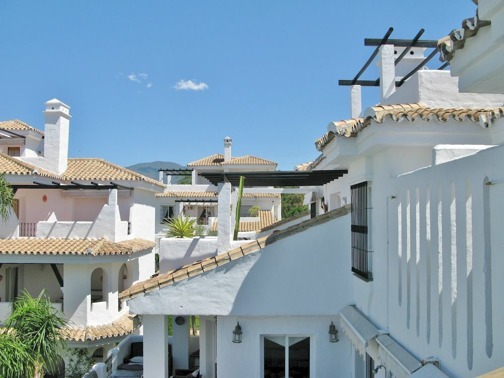 Apartamentos Y Casas Serinamar Marbella El Ángel エクステリア 写真