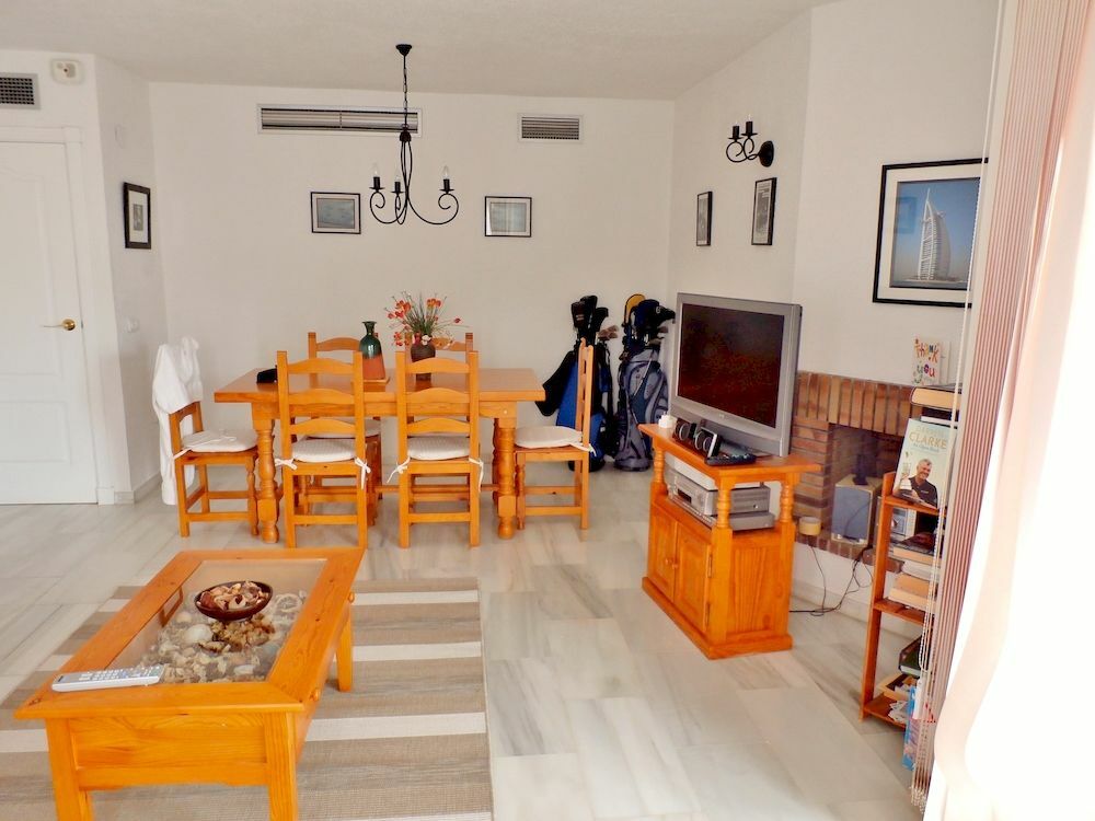 Apartamentos Y Casas Serinamar Marbella El Ángel エクステリア 写真
